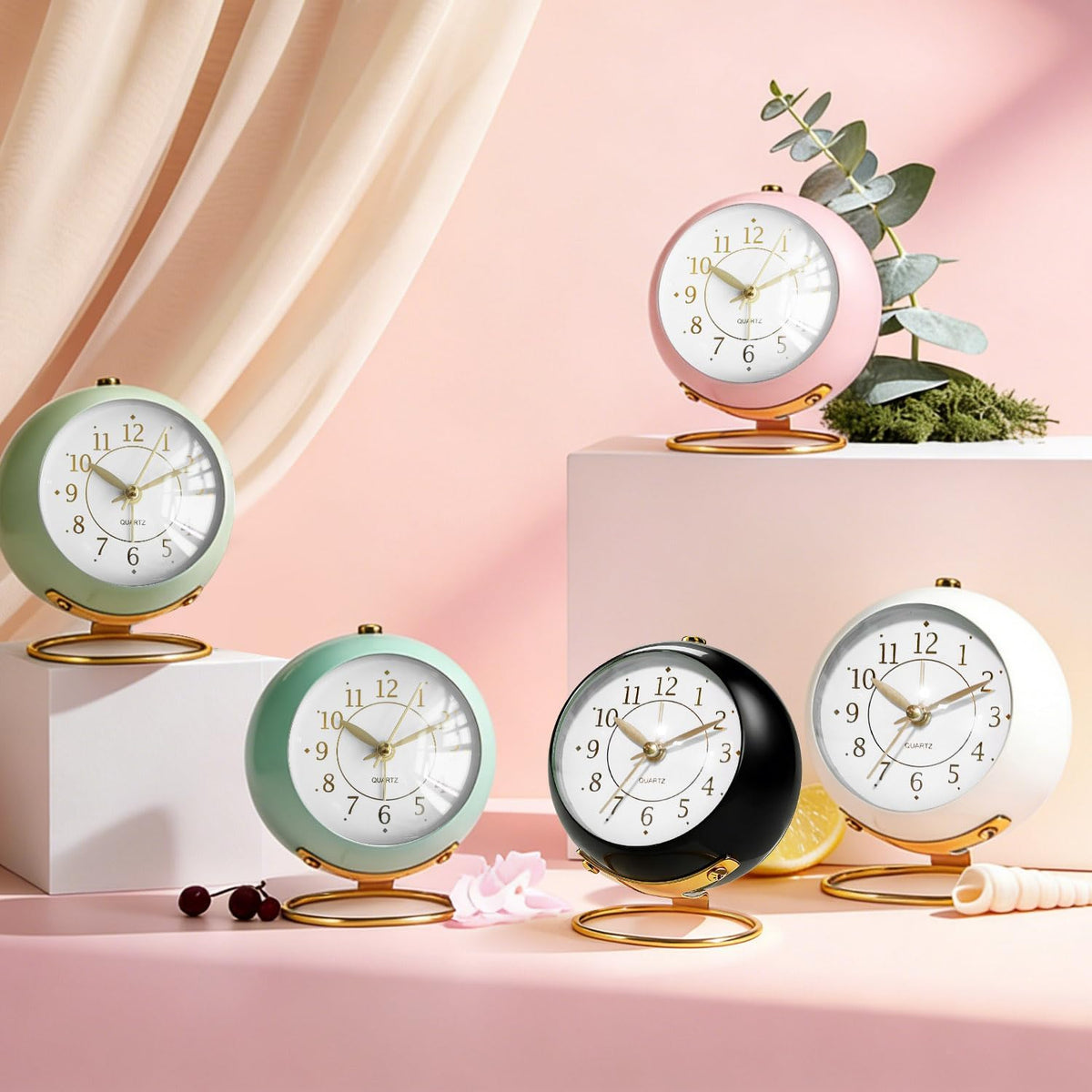 Analog Alarm Clock, Retro Small Desk Clock with Night Light, Backlight Cute Simple Metal Design, Silent Non-Ticking, Battery Powered, for Bedroom,Travel,Kitchen,Bedside Desktop Decor
