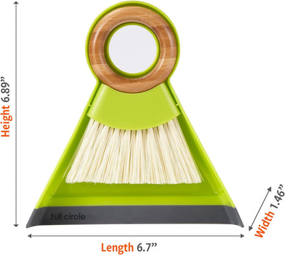 Tiny Team Mini Brush & Dustpan Set - Green