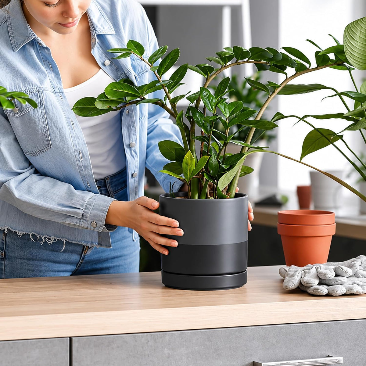 D'vine Dev 4.7 Inch Ceramic Planter Pot with Drainage Hole and Saucer, Indoor Cylinder Round Planter Pot, Teal, 94-O-B-9