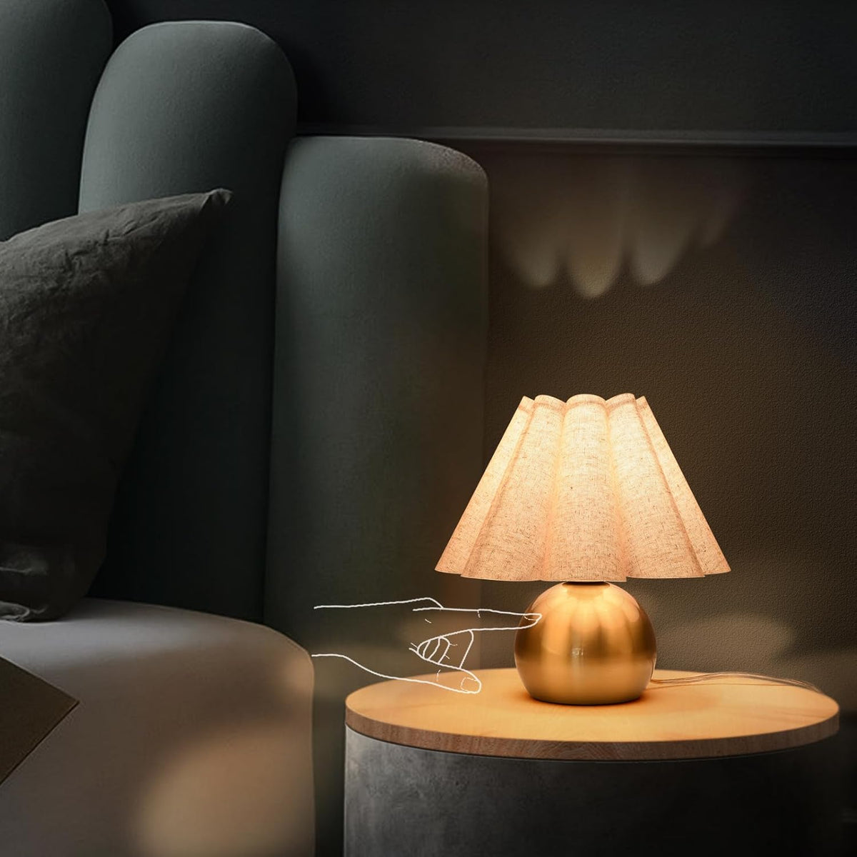 Gold Small Bedside Table Lamp for Bedroom, Brass Gold Bedroom Lamps for Nightstand, Cute Mini Table Lamps for Small Spaces with Scalloped Shade for Kitchen Counter, Bookshelf, Living Room, Kids Dorm
