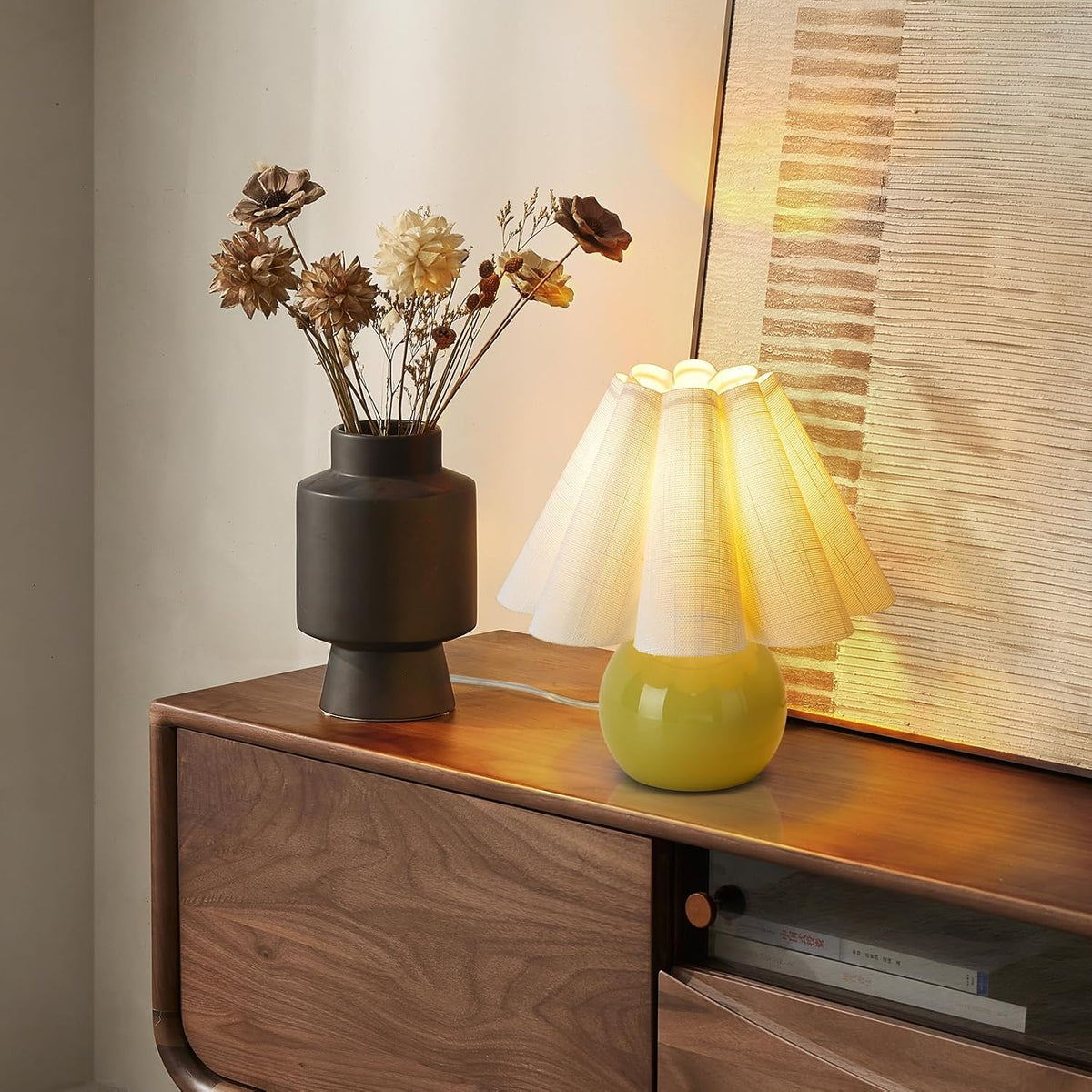 Gold Small Bedside Table Lamp for Bedroom, Brass Gold Bedroom Lamps for Nightstand, Cute Mini Table Lamps for Small Spaces with Scalloped Shade for Kitchen Counter, Bookshelf, Living Room, Kids Dorm