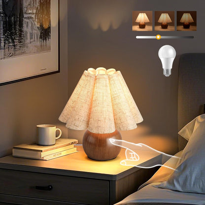 Gold Small Bedside Table Lamp for Bedroom, Brass Gold Bedroom Lamps for Nightstand, Cute Mini Table Lamps for Small Spaces with Scalloped Shade for Kitchen Counter, Bookshelf, Living Room, Kids Dorm