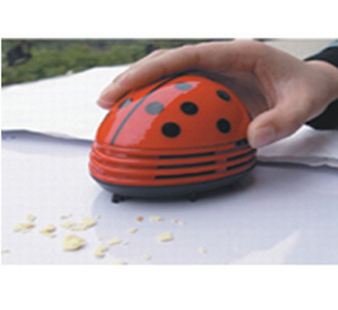 Ladybug Shaped Portable Corner Desk Vacuum Cleaner Mini Cute Vacuum Cleaner Dust Sweeper