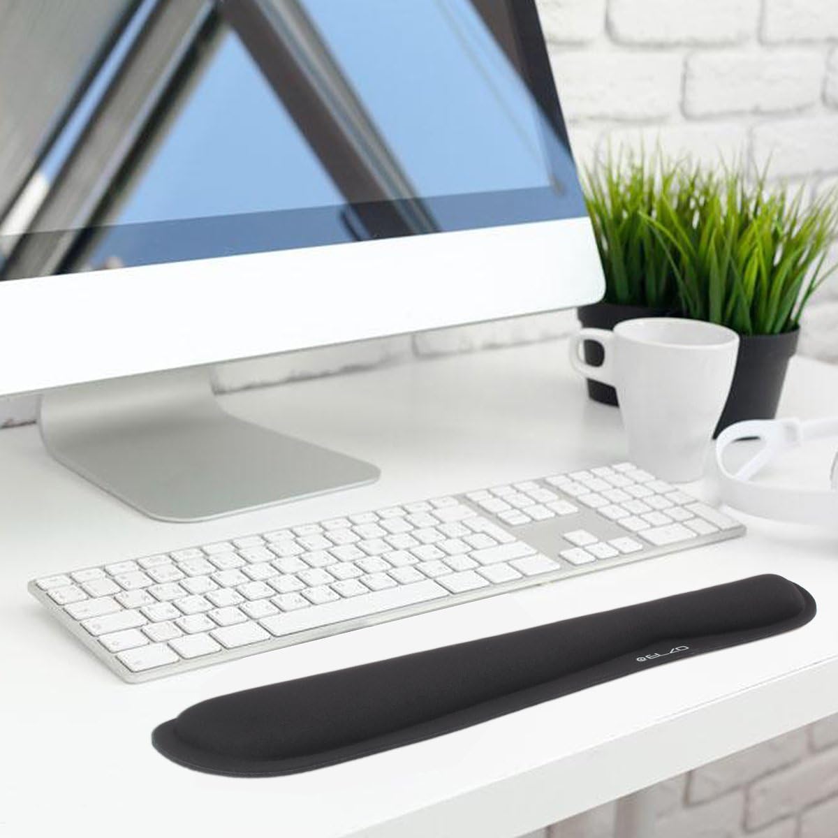 Keyboard Wrist Rest Pad Support with 65D High-Density Thicken Memory Foam Padding, Ergonomic Design Computer Rest Pad Desk Wrist Mat, Non-Slip Rubber Base Office Laptop