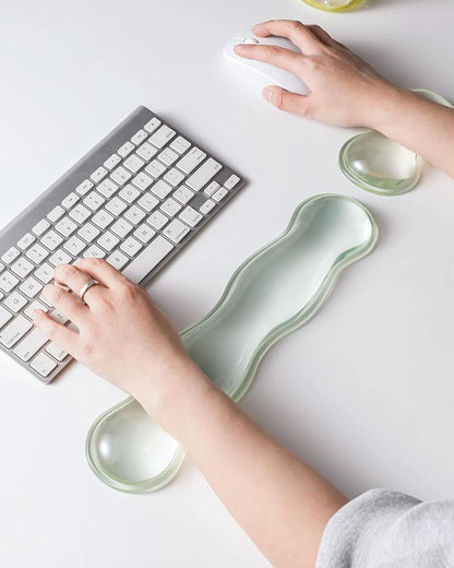 Mouse Pad with Wrist Rest, Soft Cloud Gel Keyboard Mouse Pad Set with Hand Wrist Support, Cute Non Slip Office Desk Accessories for Comfort/Pain Relief/Computer/Laptop (Pink Cloud)