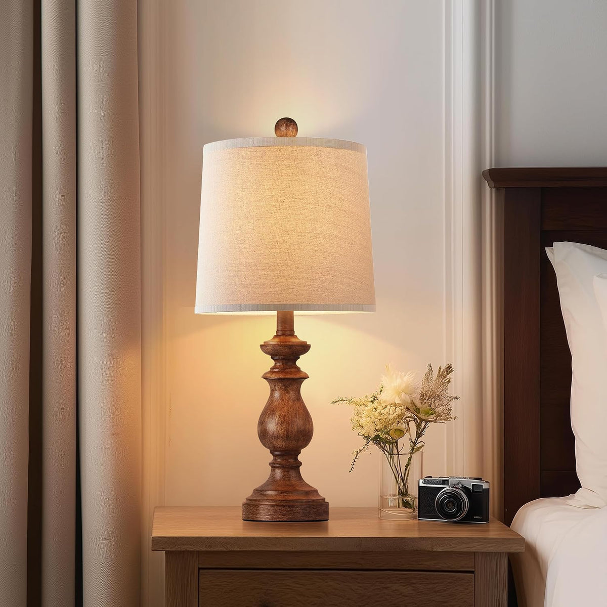 Traditional Table Lamp Set of 2, Rustic Farmhouse Table Lamps for Living Room Bedroom, 22" Bedside Desk Lamps Vintage Nightstand Lamps with Linen Shades, Wood Grain