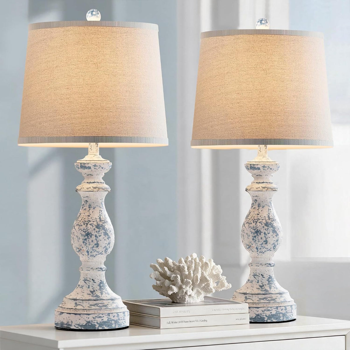 Traditional Table Lamp Set of 2, Rustic Farmhouse Table Lamps for Living Room Bedroom, 22" Bedside Desk Lamps Vintage Nightstand Lamps with Linen Shades, Wood Grain