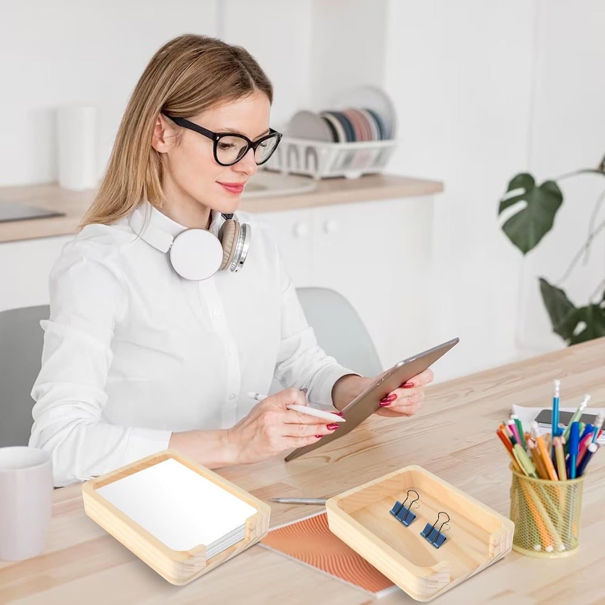 4x6 Memo Holder Desk Memo Pad Holder for Desk 4x6 Paper Tray Holder Wooden Paper Holder for Desk Note Card Holder Fits 4 x 6 Inches Note Paper (1)