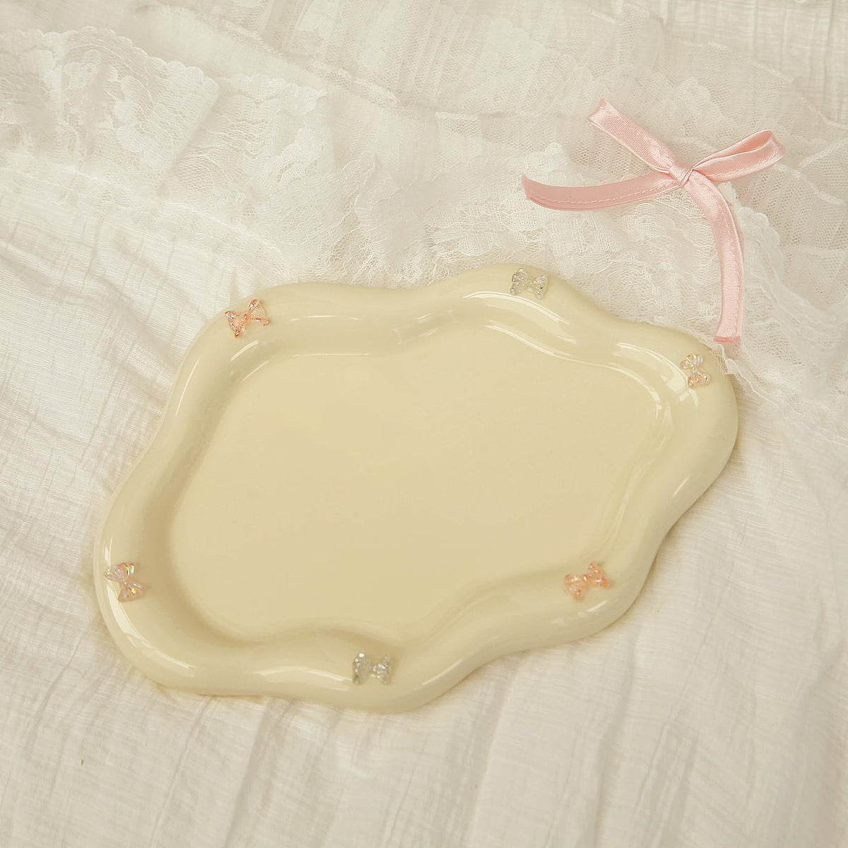 Jewelry Dish Trinket Tray for Women, Ring Dish Holder, Unique Cloud Shape Ceramic Plate Cute Things Vanity Aesthetic Room Decor Mother's Day Birthday (White)