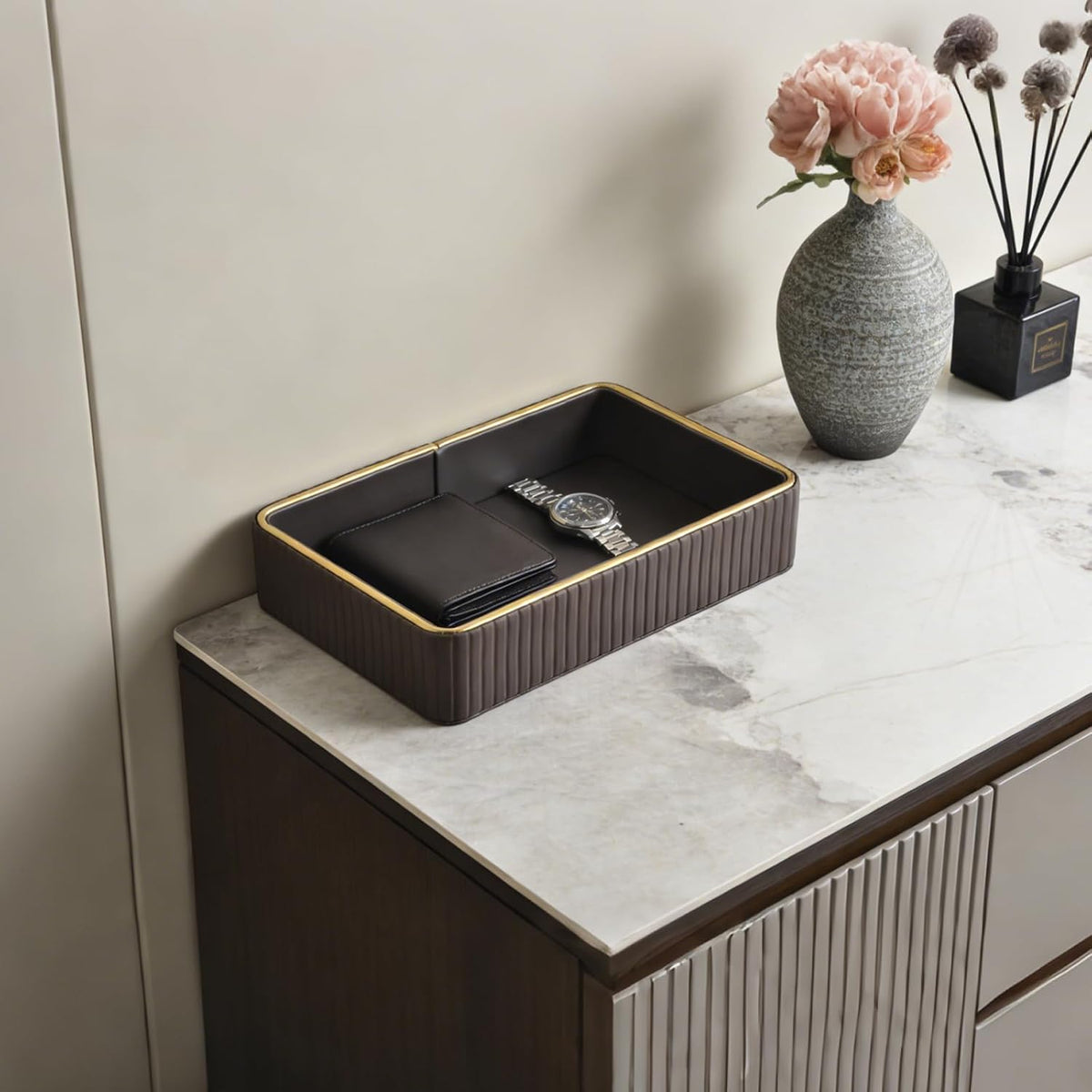 PU Leather Valet Tray,Desk Organizer Tray Nightstand Organizer Trinket Dish Storage Key Bowl Decorative Trays for Phone Wallet Jewelry Watch,Bathroom Bedroom Perfume Vanity Trays,Beige