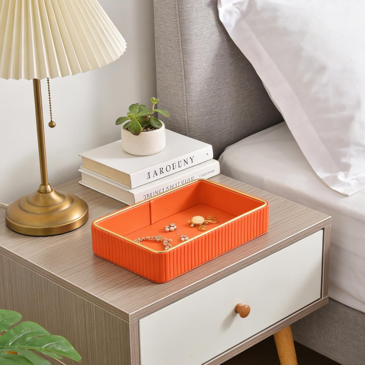 PU Leather Valet Tray,Desk Organizer Tray Nightstand Organizer Trinket Dish Storage Key Bowl Decorative Trays for Phone Wallet Jewelry Watch,Bathroom Bedroom Perfume Vanity Trays,Beige