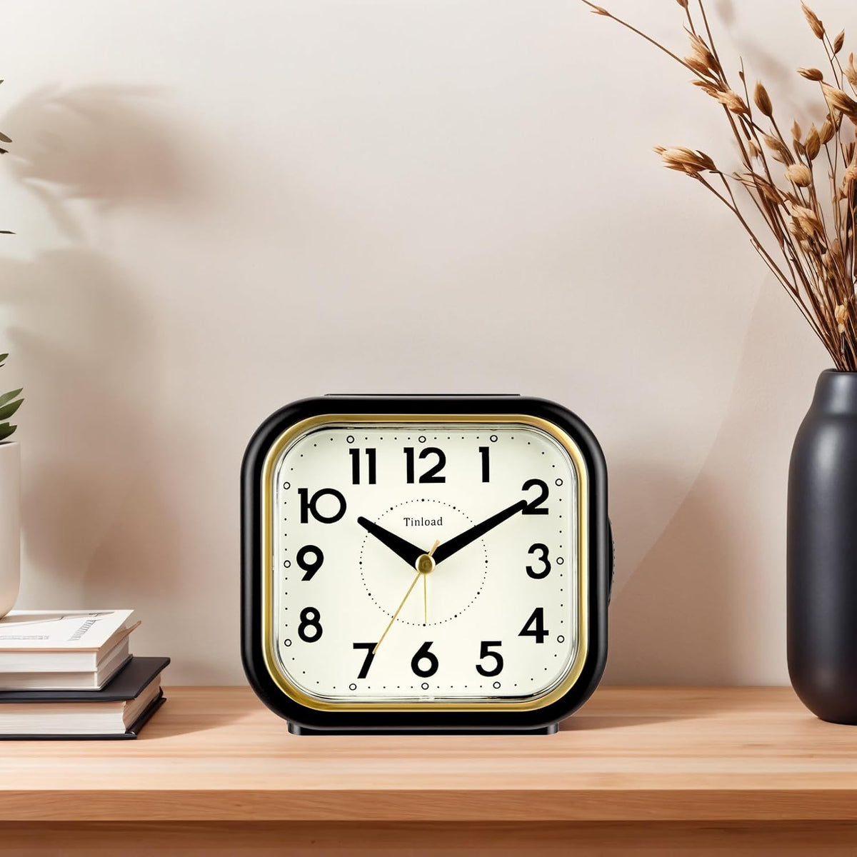 4.3" Vintage Retro Analog Alarm Clock, Super Silent Non Ticking Clock with Manual Light, Snooze, Battery Operated, Simply Design, for Living Room, Bedroom, Bedside, Desk(Green-V2)