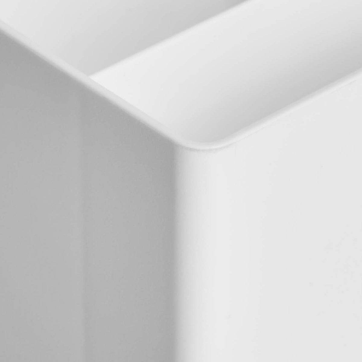 Plastic Desk Organizer Pen Cup White