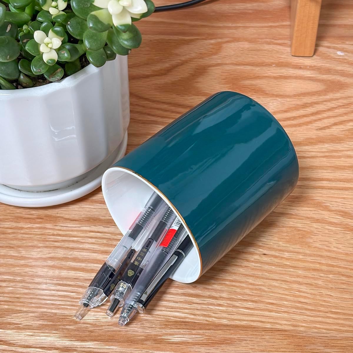 Ceramic Pencil Holder for Desk - Cute Gold Trim Pen Aesthetic Makeup Brush Cup Holder Organizer for Desktop Storage Stationery Office Home Supplies, White