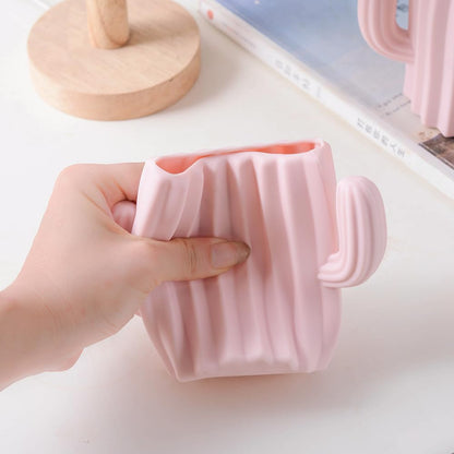 Silicone Pen Holder Cactus Cute Pencil Holder Cup Pot for Desk for Kids Office Decor Desk Organizer Makeup brush Holder Toothbrush Holder (Green)