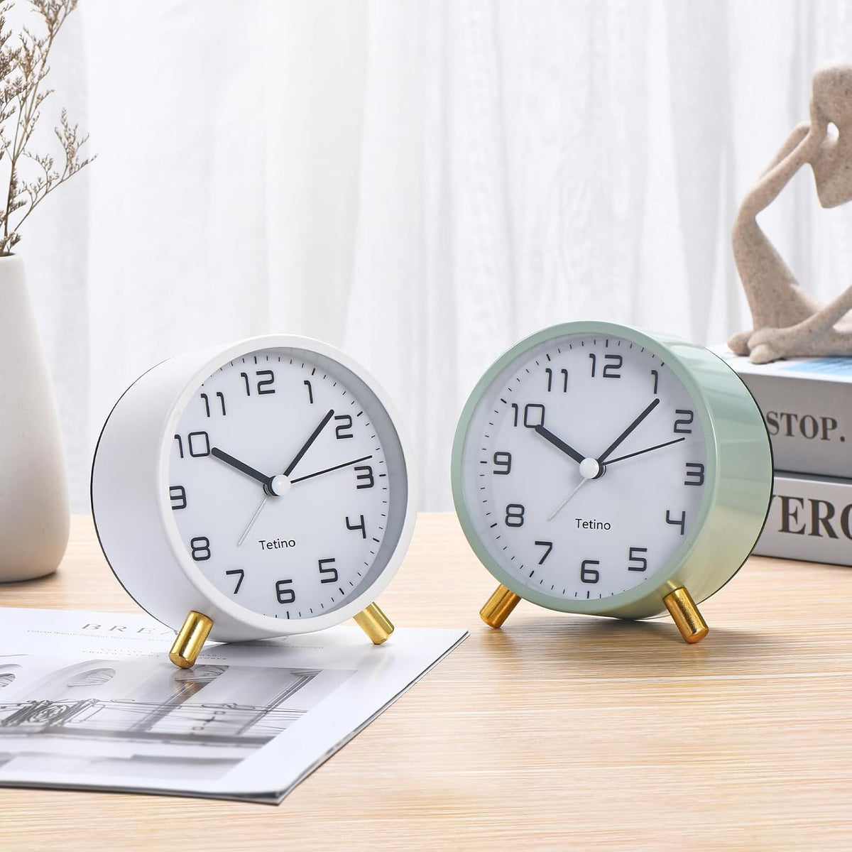Analog Alarm Clocks,Retro Metal Desk Silent Non Ticking Small Clock with Night Light,Battery Operated,Simple Design,for Bedrooms, Bedside,Office,Home Décor (Green)