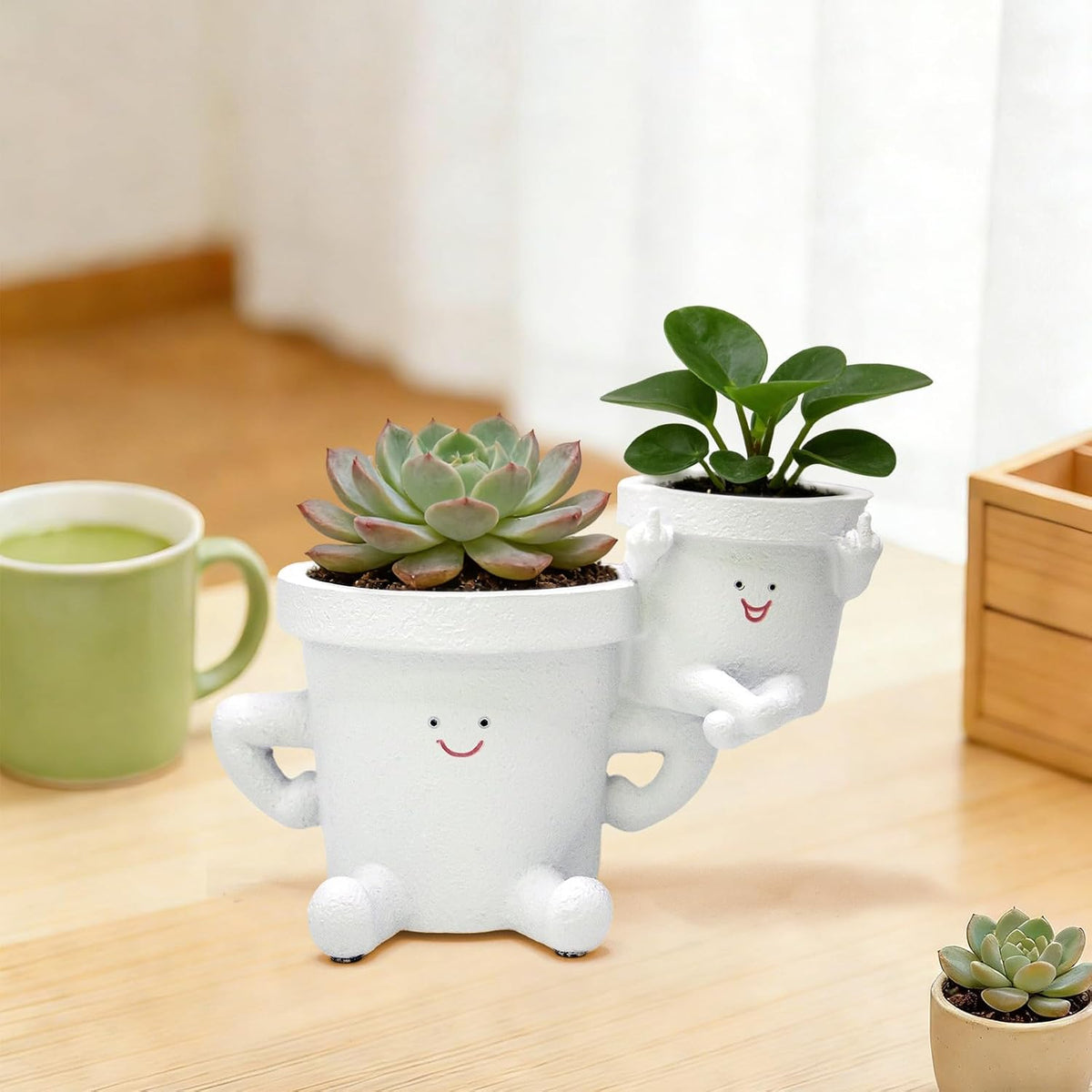 Smiling Plant Pot with Middle Fingers Up, Funny Succulent Flower Pot with Drainage, Resin Figure Planter Pots Indoor Outdoor Home Decor, Office Desk, Novelty Gardening Gift