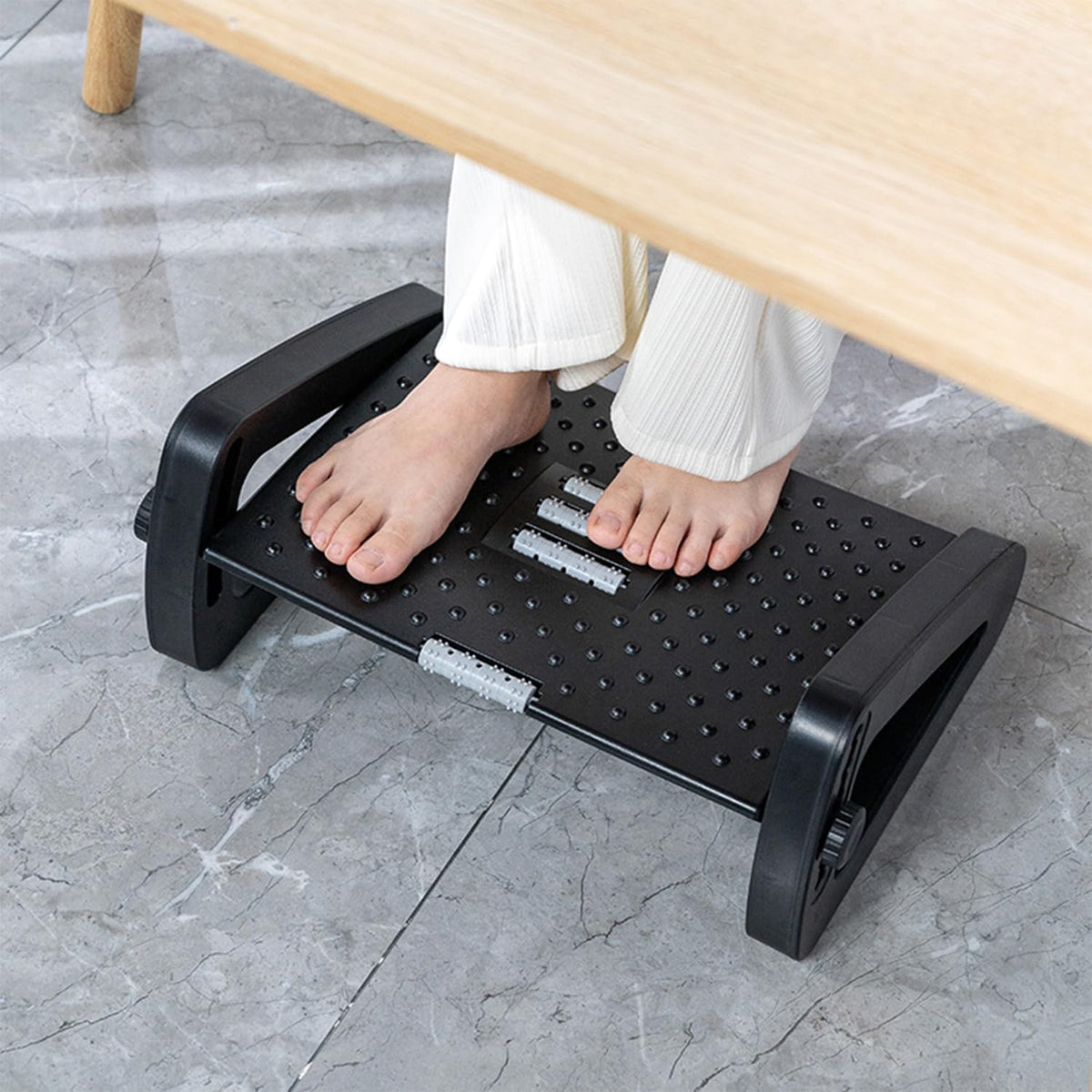 Foot Stool Under Desk,Featuring a Massage Roller,‌Ergonomic Design‌,6-Position Incline Adjustment,to Relieve Leg Fatigue in Seated workspaces.