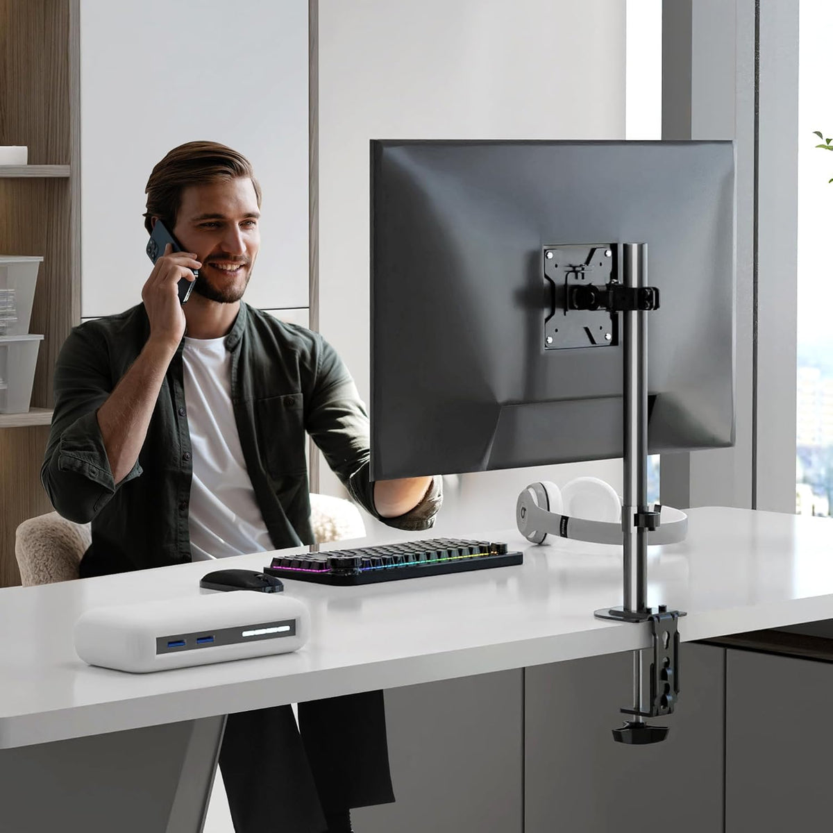 Pholiten Dual Monitor Mount for 2 Screens up to 32 Inches and 22lbs Each