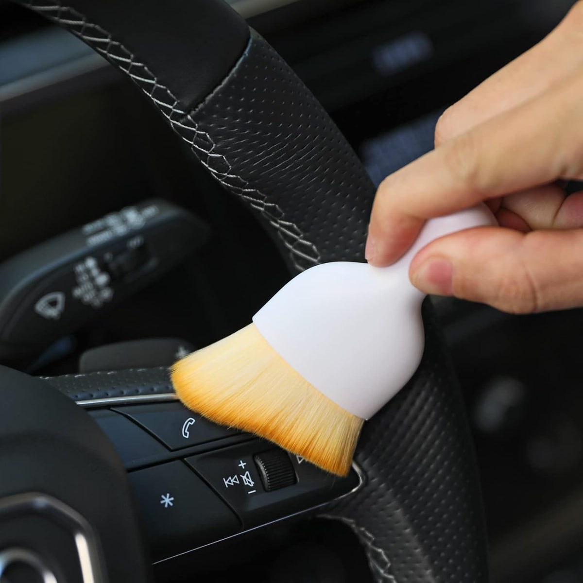Car Interior Detailing Brush,Soft Bristle Cleaning Brush Car Detailing Brush Dusting Brush,Car Interior Cleaning Tool,Auto Detail Brush Car Dash Duster Brush (Black)