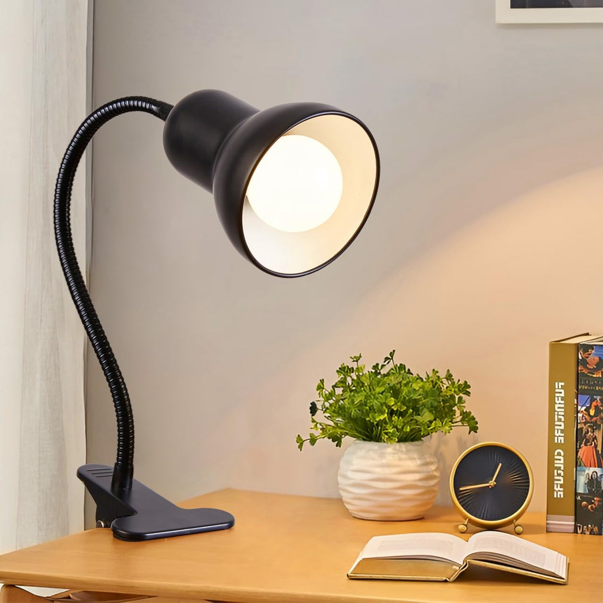 Clip on Desk Lamp, 360° Rotating Ggooseneck Lamp, Eye-Caring Desk Lamp