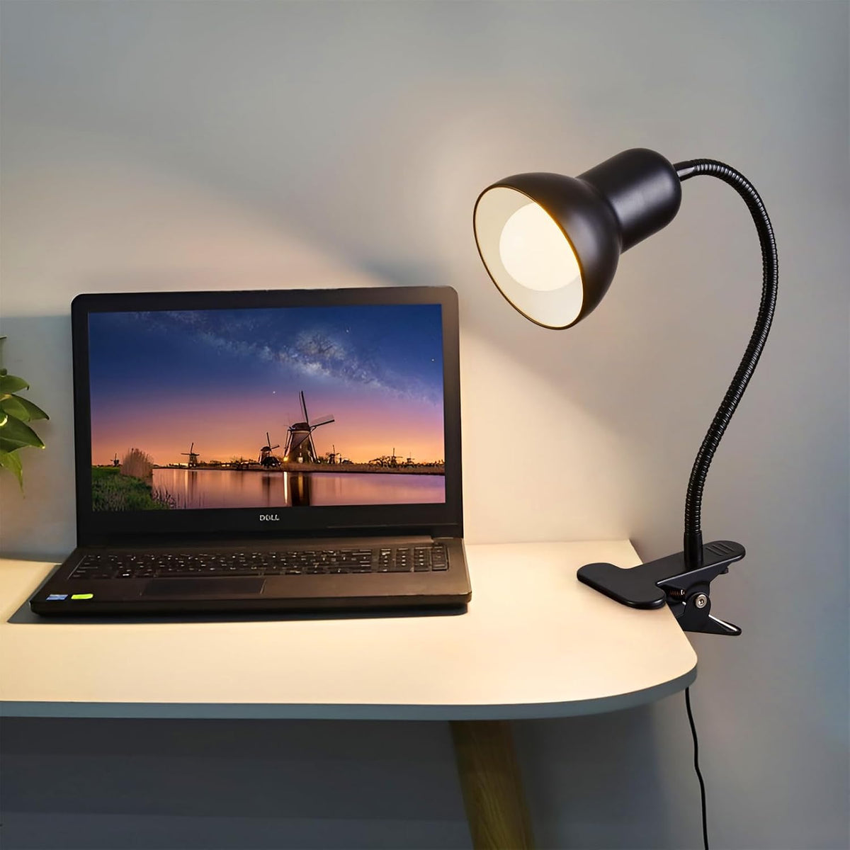 Clip on Desk Lamp, 360° Rotating Ggooseneck Lamp, Eye-Caring Desk Lamp