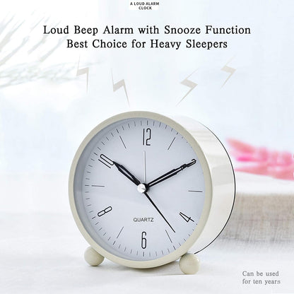 Outwit Analog Alarm Clock, 4 inch Super Silent Non Ticking Small Clock with Night Light, Battery Operated, Simply Design, for Bedroom, Bedside, Desk