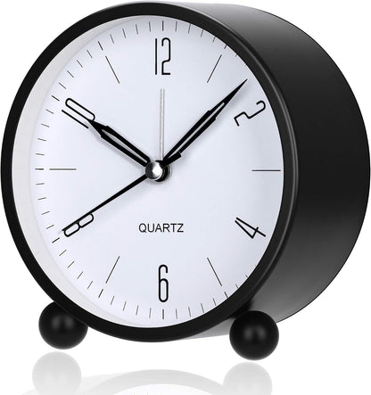 Outwit Analog Alarm Clock, 4 inch Super Silent Non Ticking Small Clock with Night Light, Battery Operated, Simply Design, for Bedroom, Bedside, Desk