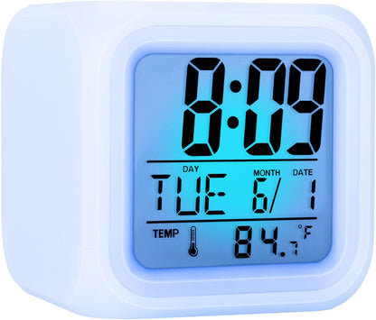 Outwit Analog Alarm Clock, 4 inch Super Silent Non Ticking Small Clock with Night Light, Battery Operated, Simply Design, for Bedroom, Bedside, Desk
