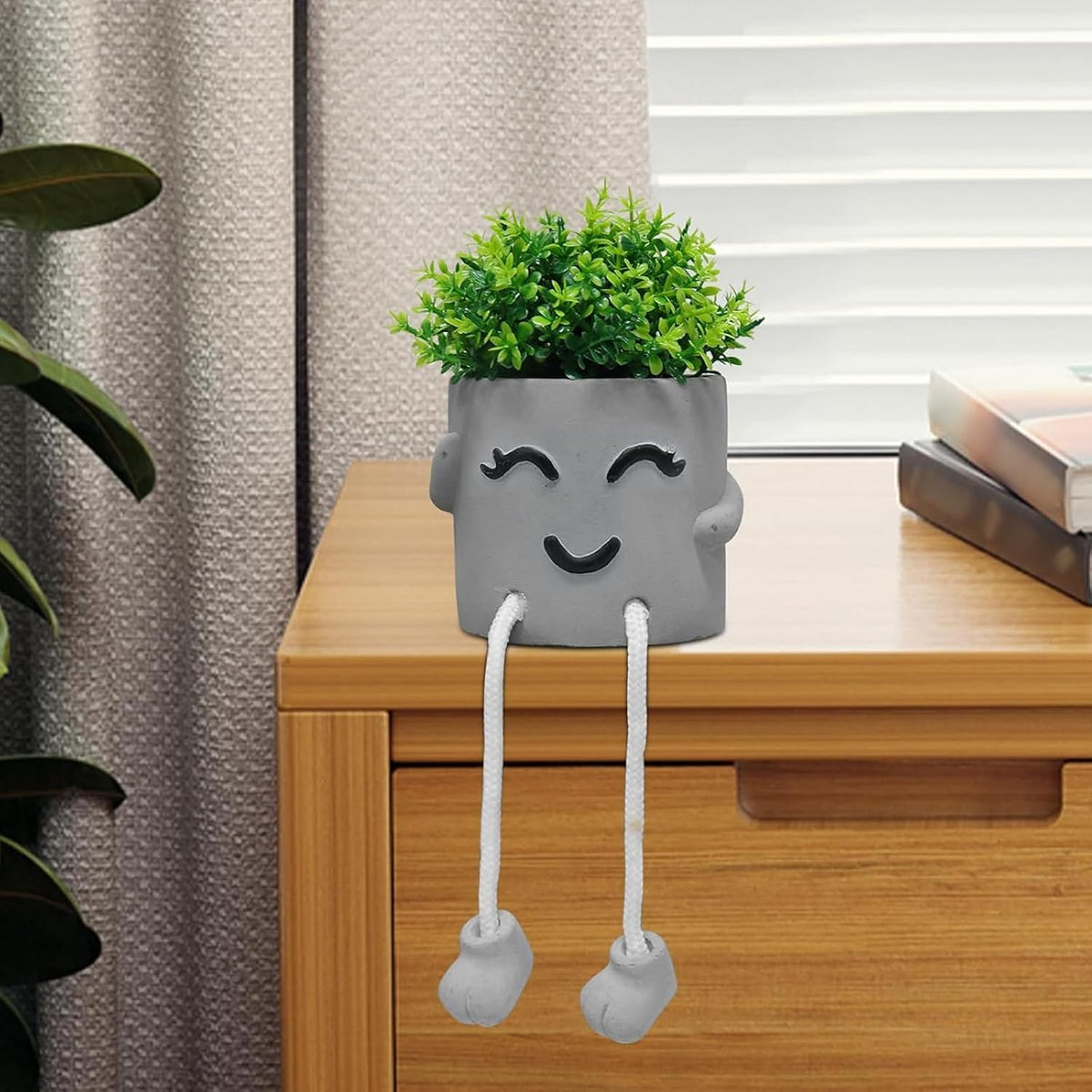 Gray Cute Smiley Cement Planter, Small Plant Pot, Indoor Succulent Pot, Fun Planter with Hanging Feet for Living Room, Office, Desk and Bathroom Shelf Decor (Plants Not Included).