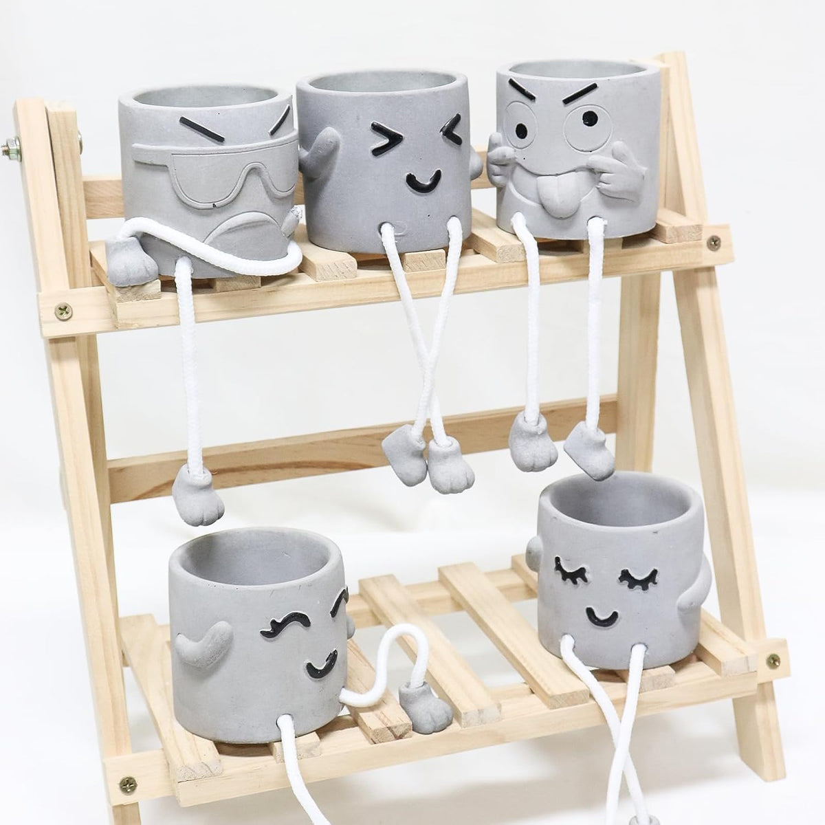Gray Cute Smiley Cement Planter, Small Plant Pot, Indoor Succulent Pot, Fun Planter with Hanging Feet for Living Room, Office, Desk and Bathroom Shelf Decor (Plants Not Included).