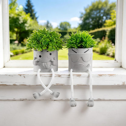 Gray Cute Smiley Cement Planter, Small Plant Pot, Indoor Succulent Pot, Fun Planter with Hanging Feet for Living Room, Office, Desk and Bathroom Shelf Decor (Plants Not Included).