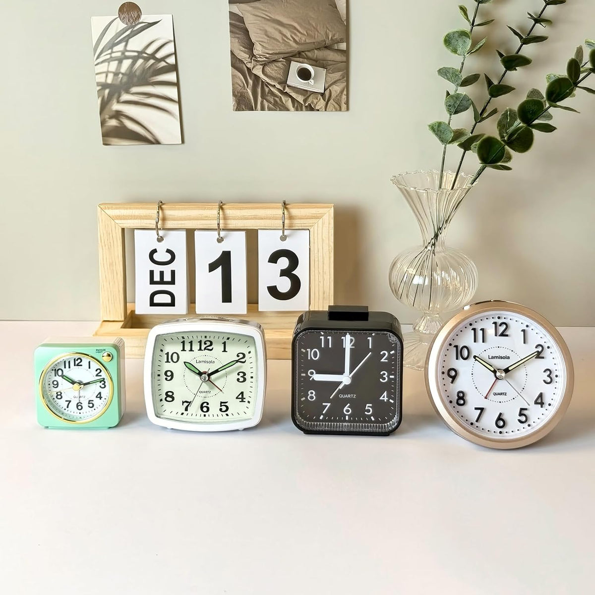 Lamisola Small Analog Travel , Battery Operated Desk Table Shelf Clock for Kids, Quieter Bedside Alarm Clocks for Bedrooms Bathroom Living Room Kitchen, Black
