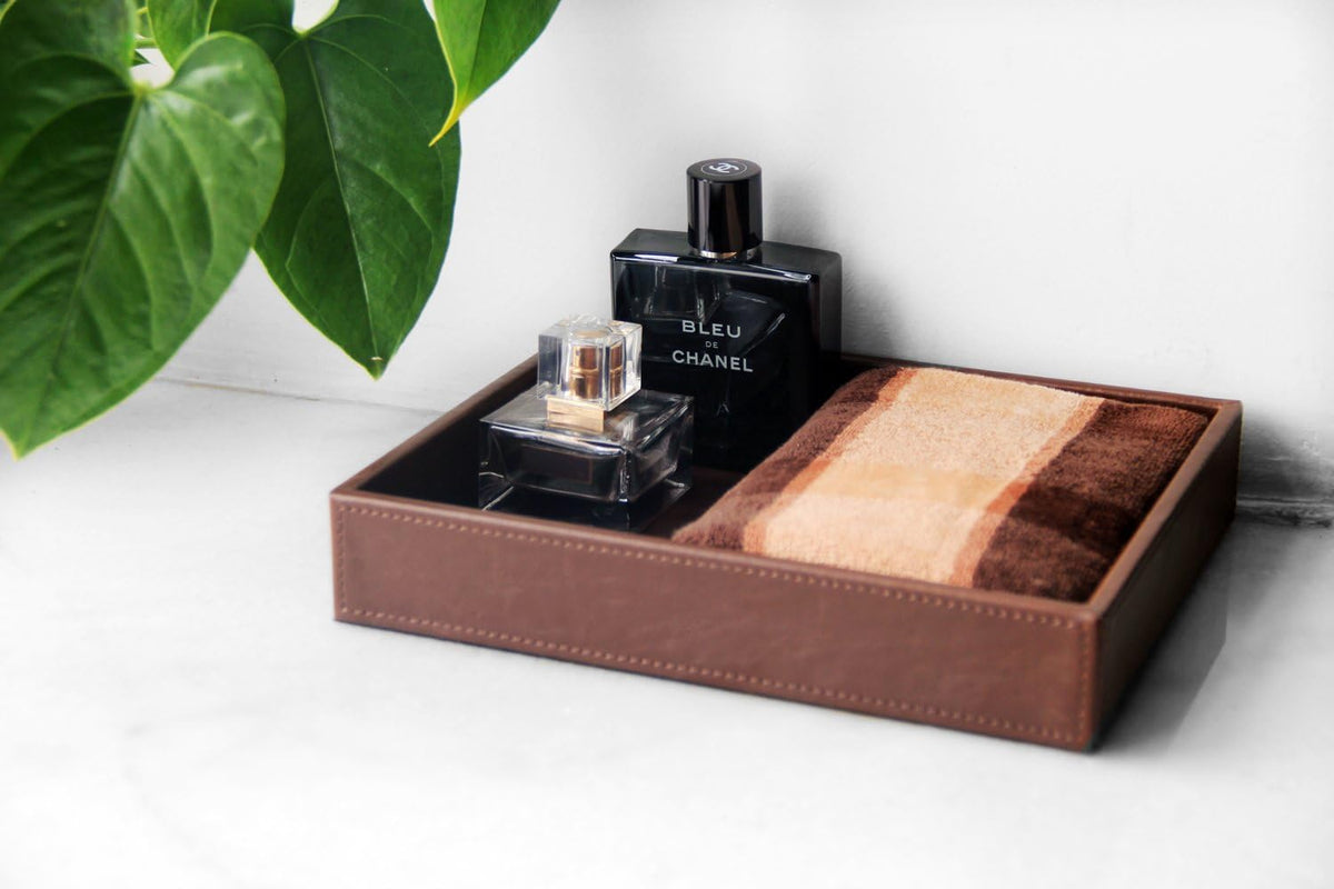 Valet Tray Nightstand Organizer Leather Catchall Tray for Perfume,Jewelry,Key and Remote on Counter or Dresser(Black)