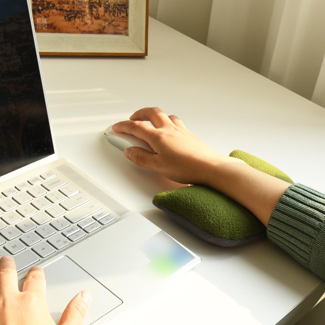 Large Mouse Wrist Rest Bean Bag, Ergonomic Mouse Support Pad Filled Ergo Beads for Computer, Laptop, PC Gaming (Gray)