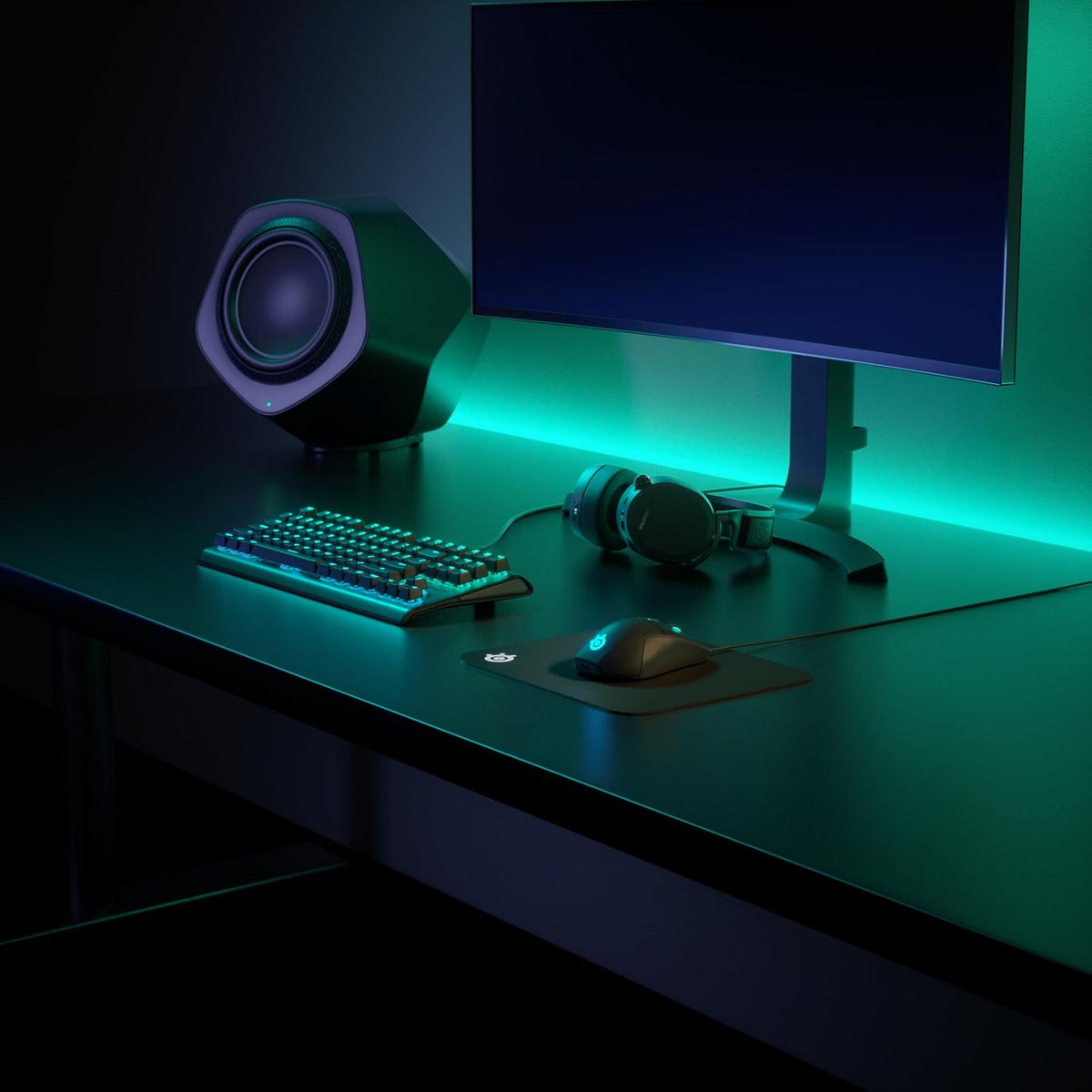 QcK Gaming Mouse Pad - XXL Cloth - Peak Tracking and Stability - Esports Mousepad - Never-Slip - Full Desk Coverage