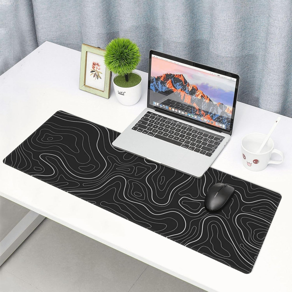 Japanese Mouse Pad, Large Japanese Desk Mat, XL Anime Gaming Keyboard Mat, Non-Slip Rubber Base, Big Extended Desk Protector for Home Office, 31.5”x11.8” - Colors B