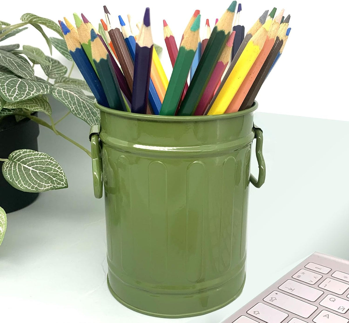 Desk Pen Holder, Metal Pencil Holder for Desk, Desk Organizer with Handle, Makeup Brush Holders, Pencil Cup, Desktop Storage Organizer for Office, School, Home (Red)