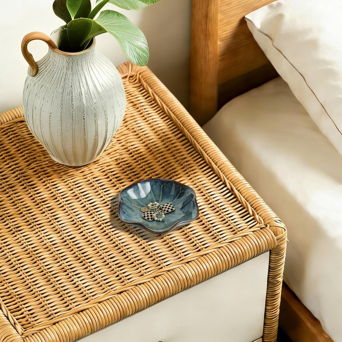 Ceramic Trinket Dish, 4in Ring Tray with Kiln Glaze Jewelry Dish