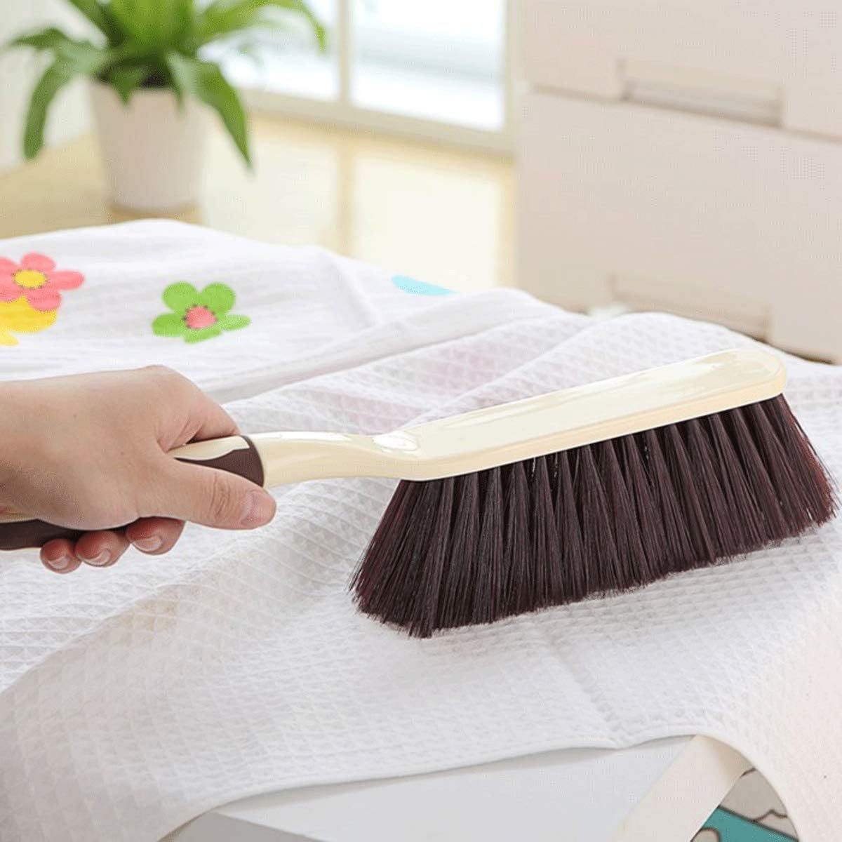Counter Duster Bed Sheets Debris Cleanin Hand Broom Cleaning Brushes Soft Bristles Dusting Brush for Cleaning Car/Bed/Couch/Draft/Garden/Furniture/Clothes,3PCS