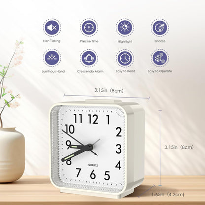 Analog Alarm Clocks, Non Ticking Table Clock with Luminous Hand & Large Display, Battery Powered Silent Bedside Alarm Clock with Snooze & Night Light Function, for Bedroom, Office