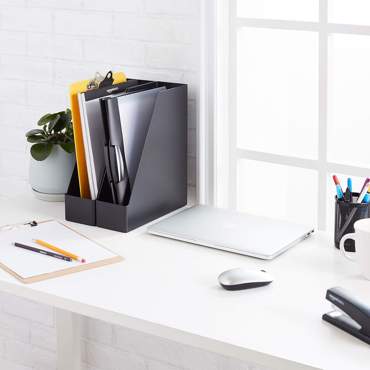 Plastic Desk Organizer Vertical Magazine Rack and File Holder, Black