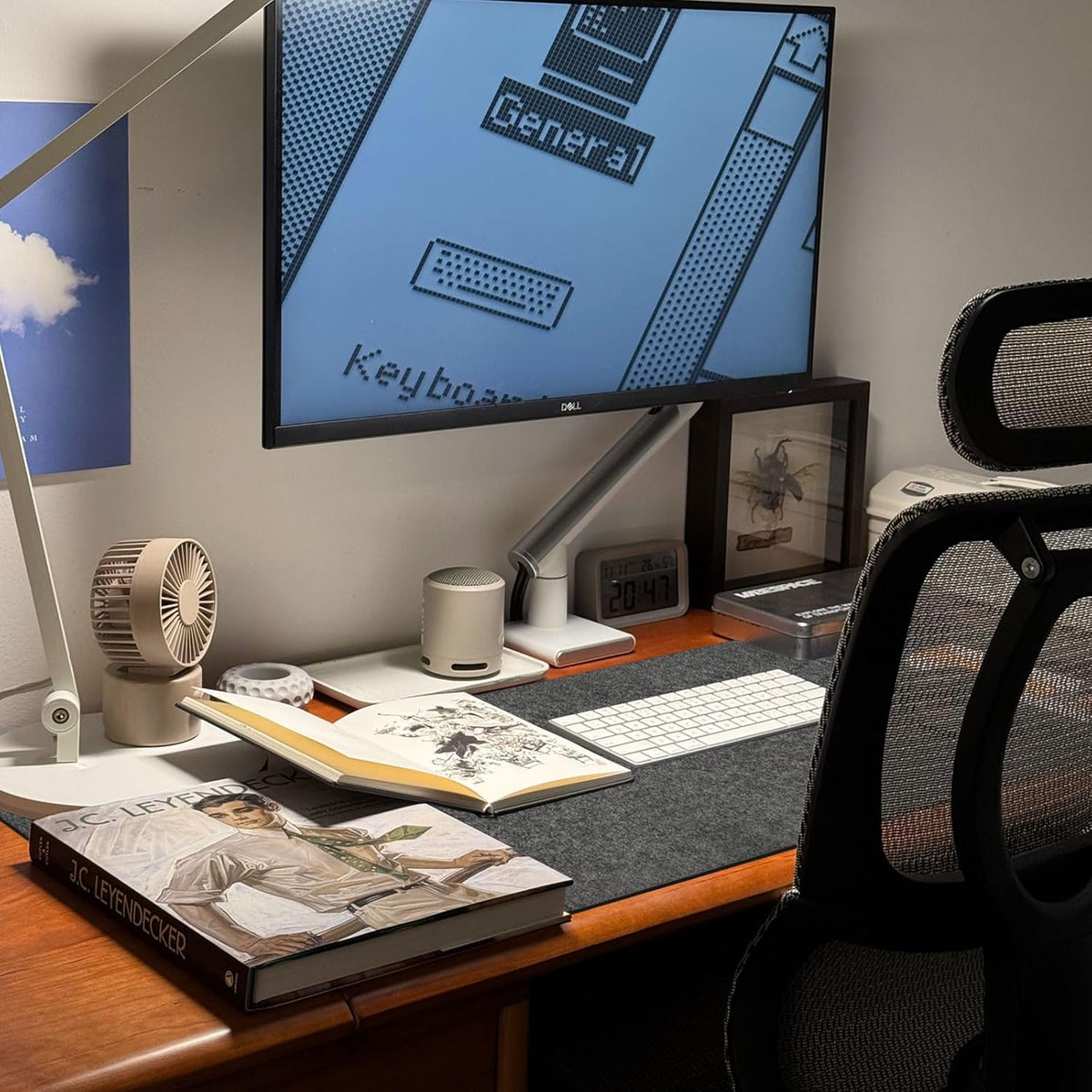 Felt Desk Mat 35.4 x 15.7 Inch, Large Desk Pad Protector for Keyboard and Mouse, Non-Slip Desk Blotter for Office & Home, Charcoal Gray Felt Mouse Pad
