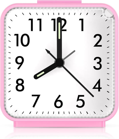 Analog Alarm Clock, Silent Non Ticking Small Clock, Travel Alarm Clock with Snooze & Light, Ascending Beep Sounds, Battery Operated Loud Alarm Clock for Bedroom, Bedside, Desk (Black)