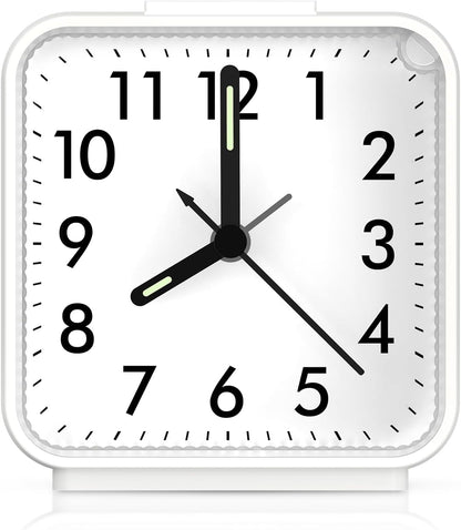Analog Alarm Clock, Silent Non Ticking Small Clock, Travel Alarm Clock with Snooze & Light, Ascending Beep Sounds, Battery Operated Loud Alarm Clock for Bedroom, Bedside, Desk (Black)