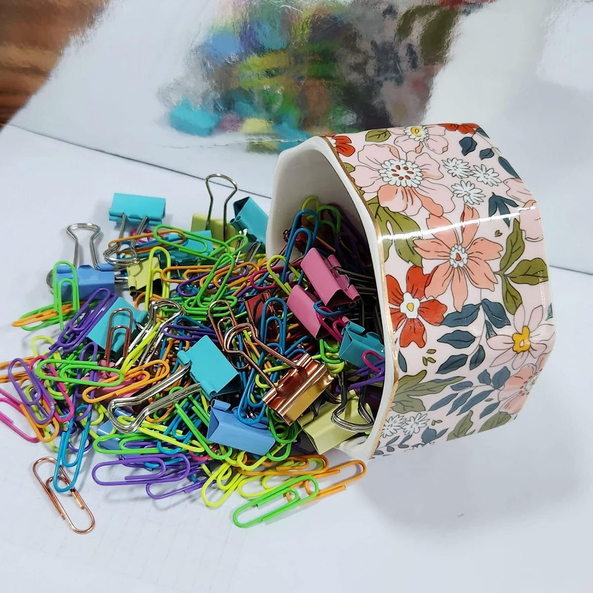 Ceramic Paper Clip Holder Gold Line Paper Clip Dispenser Organizer for Desk Cute Floral Pattern Office Binder Clip Holder Bobby Pin and Hair Clip Holder Gift for Office Mint Flowers