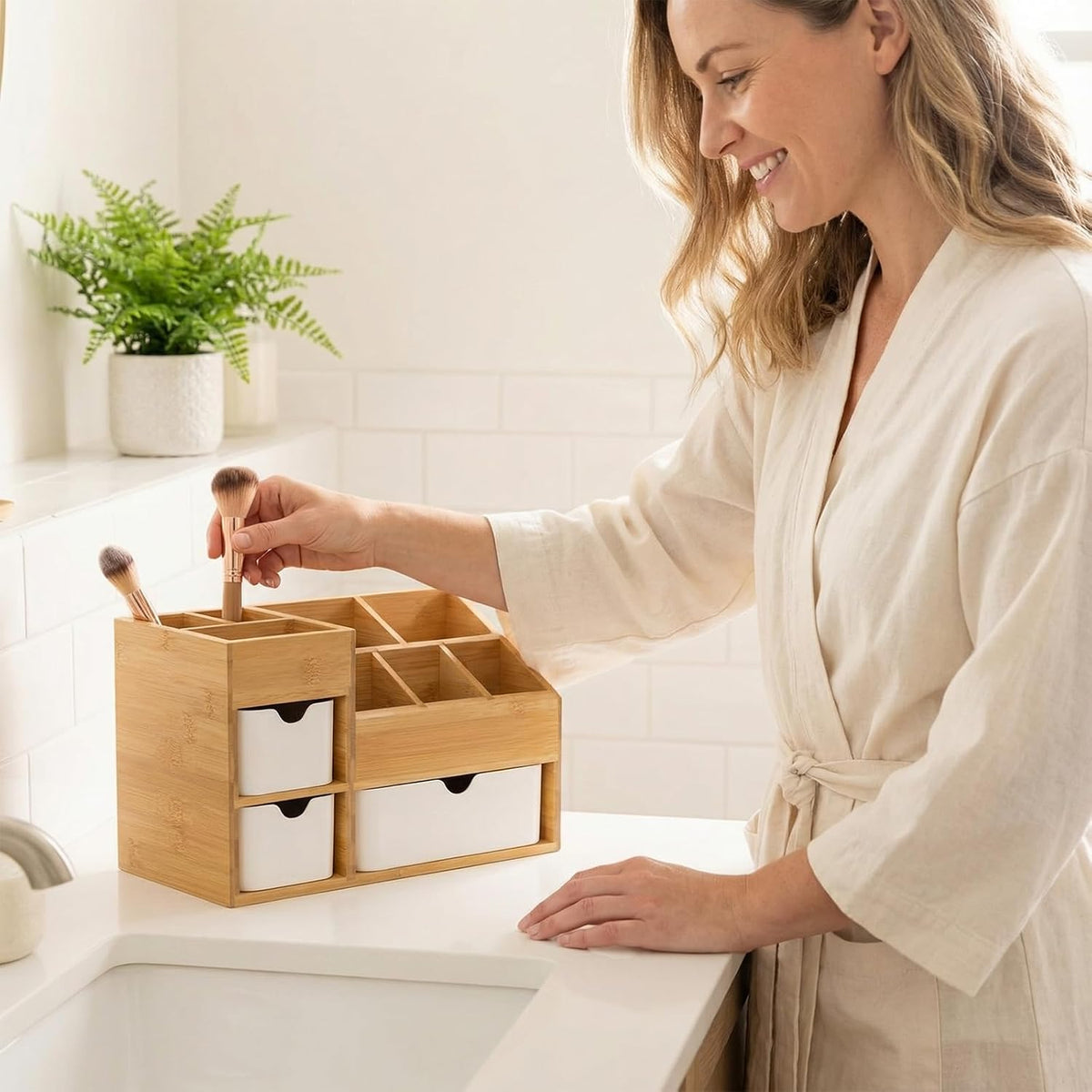 Small Bamboo Makeup Organizer（5.7" D x 8" W x 7.5" H）